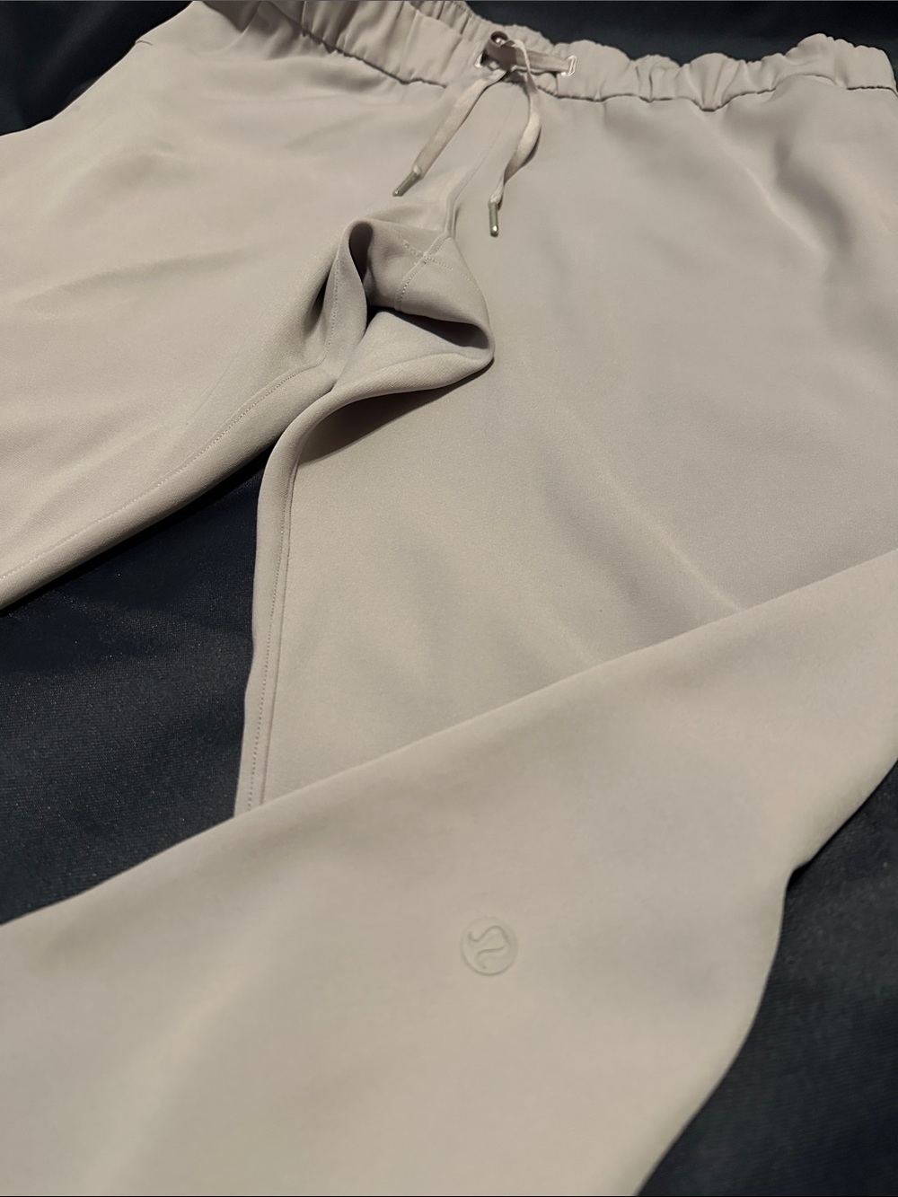 lululemon athletica Cropped Ankle Pants in Light Taupe